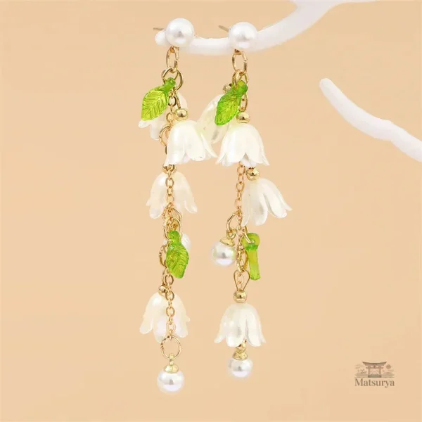 Bijoux japonais avec motif de fleur de muguet