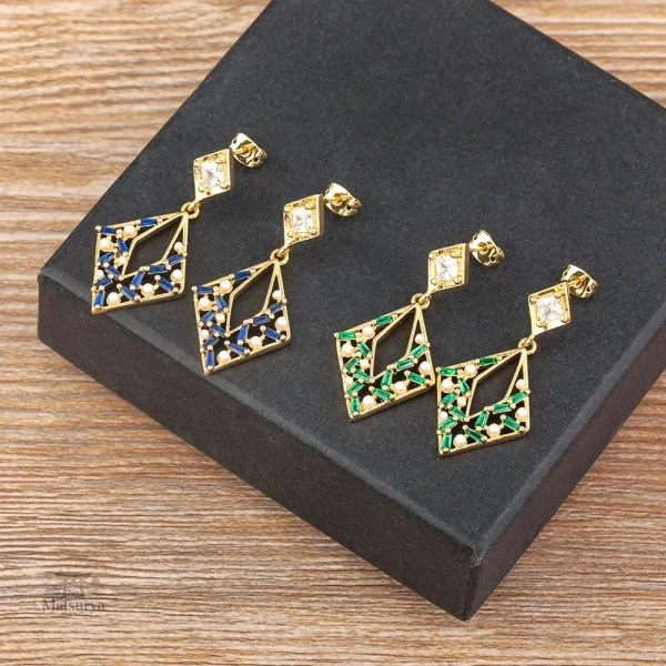 boucles-doreilles-japonaises-perles-de-zircon-1 Boucles d'oreilles japonaises avec perles de zircon