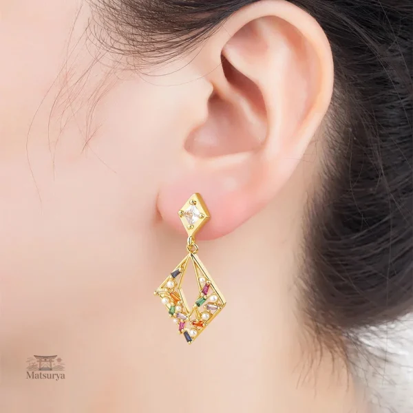 Boucles d'oreilles en zircon, design japonais élégant