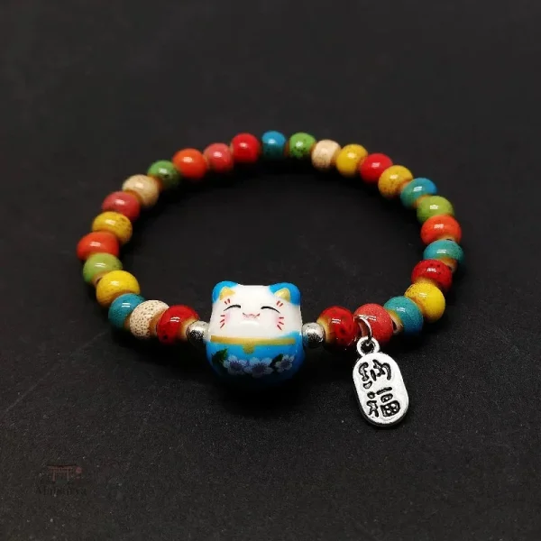 Bracelet traditionnel japonais avec chat