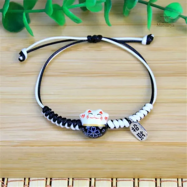 Bracelet chat pour un look japonais