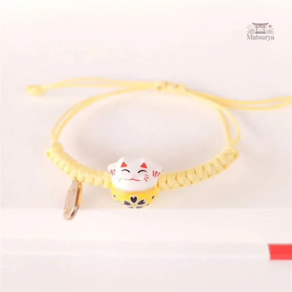 Bracelet décoré d'un chat stylisé