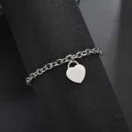 Bracelet cœur tendance pour les passionnés du Japon