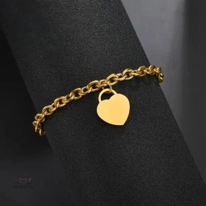 Accessoire japonais avec design cœur