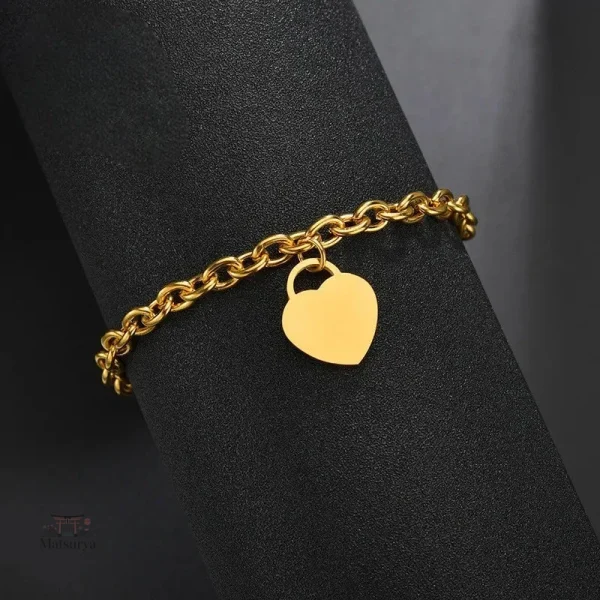 Accessoire japonais avec design cœur