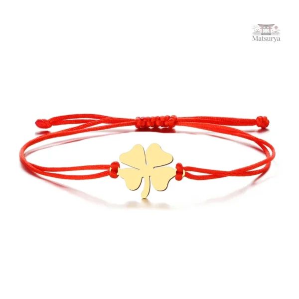 Élégant bracelet japonais avec détail trèfle