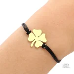 Bracelet japonais, accessoire avec charm trèfle