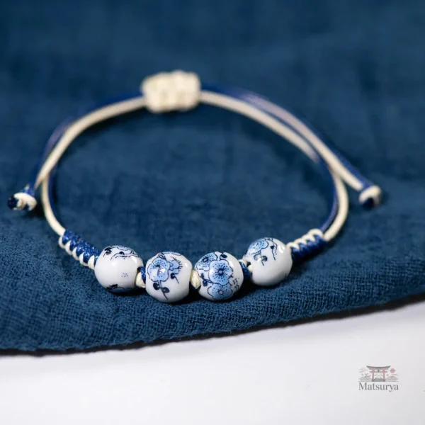 Bracelet à cordon avec perles céramiques japonaises