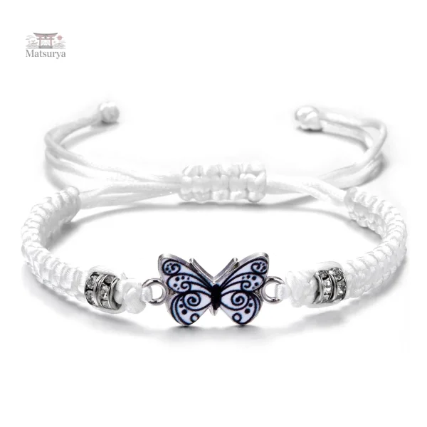 Bracelet féminin orné de papillons stylisés