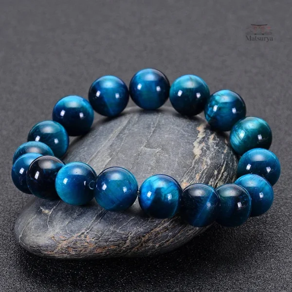 Bijou japonais en œil de tigre bleu