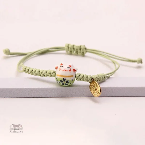 Bracelet porte-bonheur japonais en tissu coloré