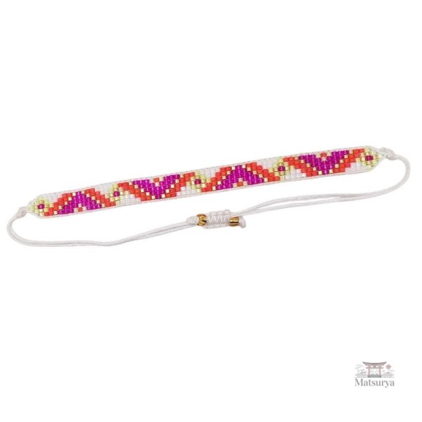 Bracelet tissé aux designs modernes