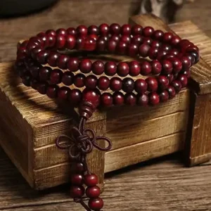 Bracelet traditionnel japonais en tissu coloré
