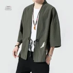 Kimono homme chic avec motifs subtils