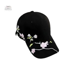 Casquette traditionnelle avec motifs floraux
