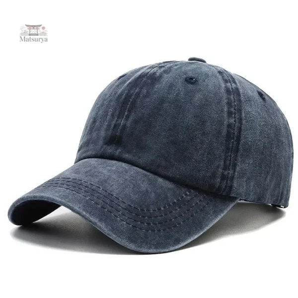 Casquette délavée, excellent choix pour un look urbain