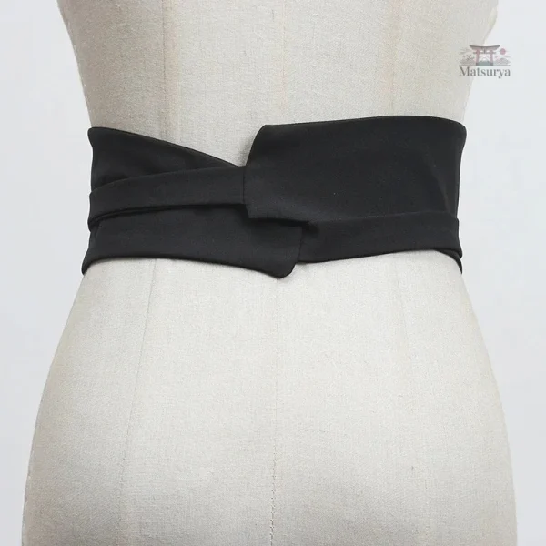 Élégance japonaise avec ceinture en bambou