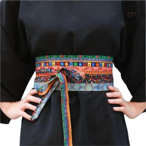 Ceinture Obi artisanale aux couleurs vives et variées
