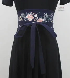 Ceinture Obi large avec nœud stylisé