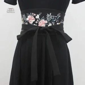 Ceinture large Obi pour un look moderne