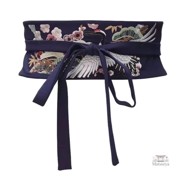 Belt obi brodé avec motifs traditionnels
