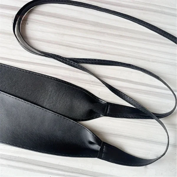 Ceinture obi stylée en cuir