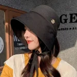 Chapeau en paille, style japonais pour les journées ensoleillées