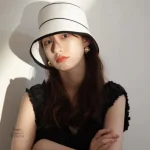 Chapeau Japonais Minimaliste en design épuré