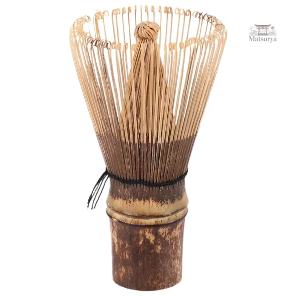 Ustensile traditionnel japonais pour le thé matcha