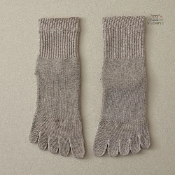 Chaussettes japonaises douces et isolantes pour l'hiver