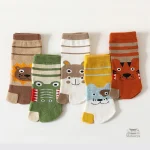Chaussettes enfant style japonais avec motifs ludiques