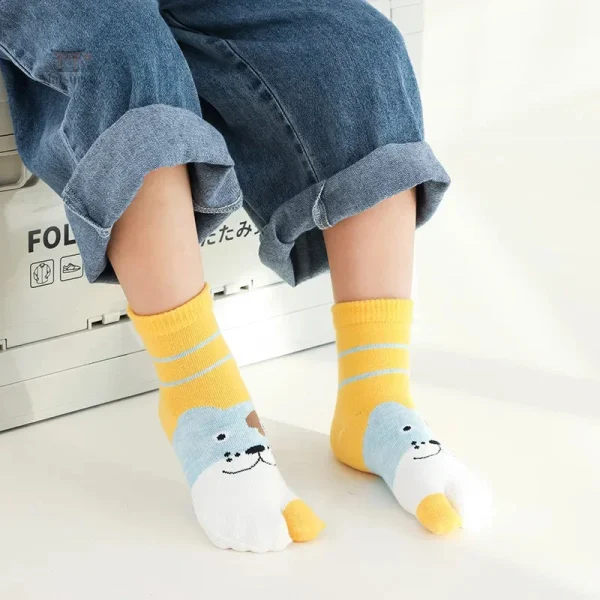 Chaussettes japonaises enfant, idéales pour les jeux