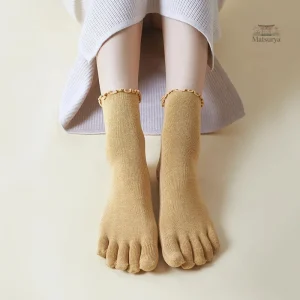 Chaussettes japonaises avec design à froufrous