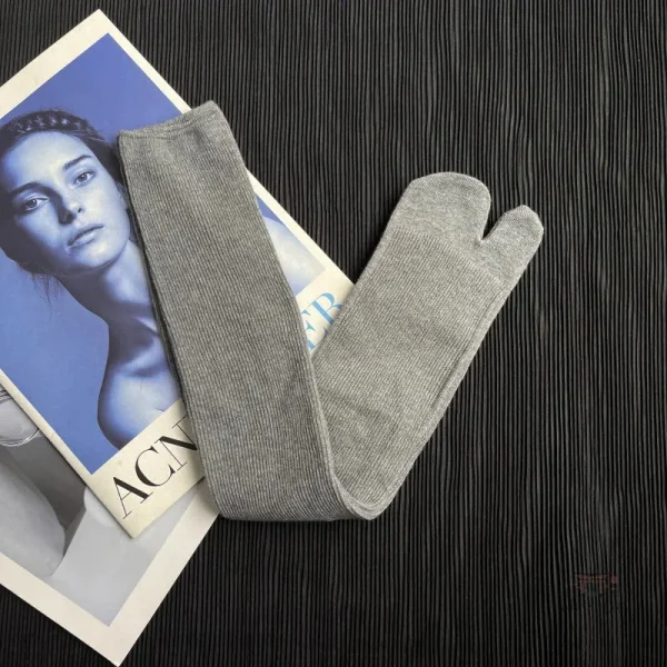 Chaussettes hautes femme, inspiration japonaise