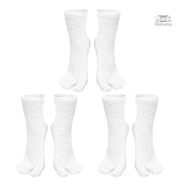 Chaussettes Tabi blanches, essentiel pour une tenue inspirée du Japon