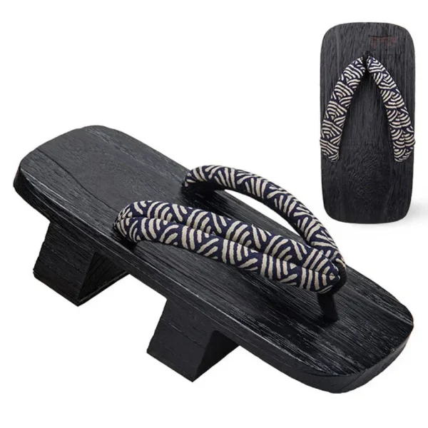 Chaussure Geta avec semelles surélevées pour le confort