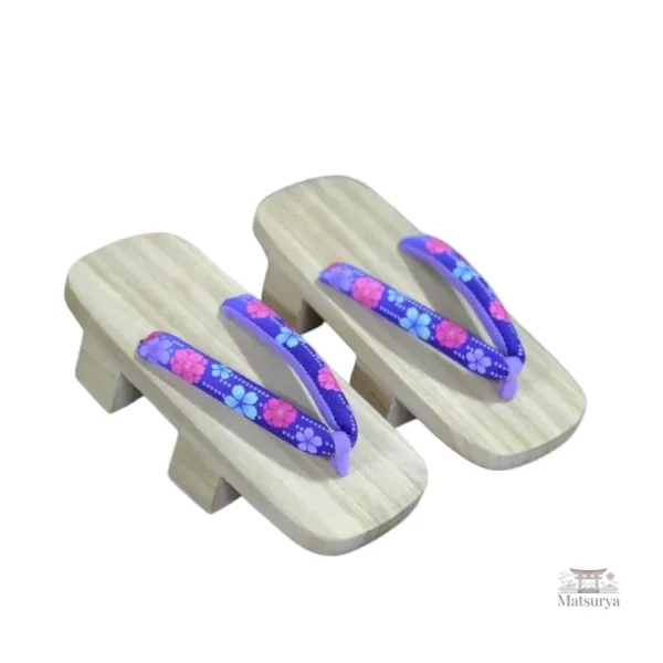 Geta en bois avec lanières confortables