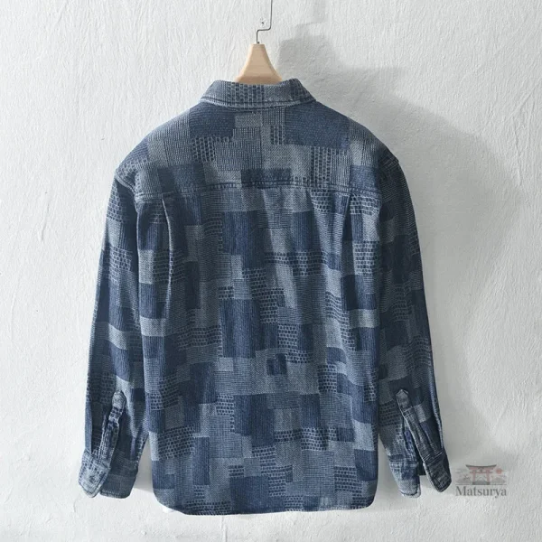 Chemise à carreaux inspirée du style japonais moderne