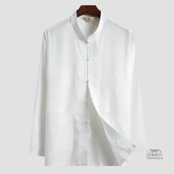Chemise classique japonaise en blanc
