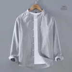 Style minimaliste pour cette chemise japonaise unisexe