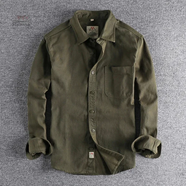 Chemise Japonaise au design épuré et moderne