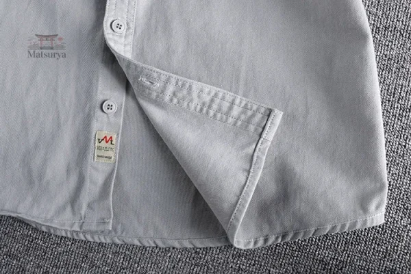 Chemise élégante avec coupe japonaise