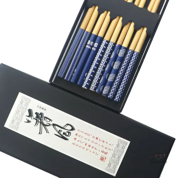 coffret-de-baguettes-japonaises-a-motifs-1 Coffret de Baguettes Japonaises à Motifs