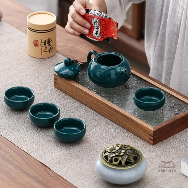 Coffret de cérémonie de thé japonais, design raffiné