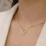 Collier cristal papillon japonais en design élégant