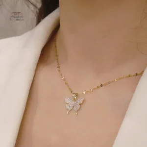 Collier cristal papillon japonais en design élégant