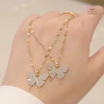 Bijou japonais en cristal avec motif papillon