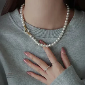Collier Japonais à Perles élégant et raffiné