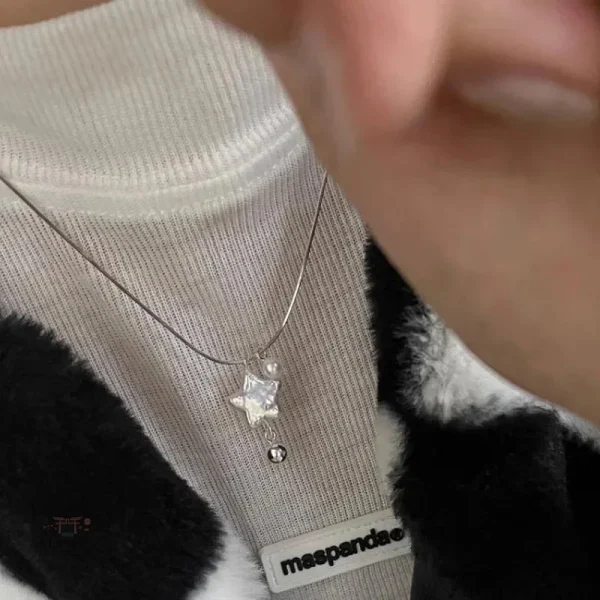 Collier breloque étoile inspiré du design japonais