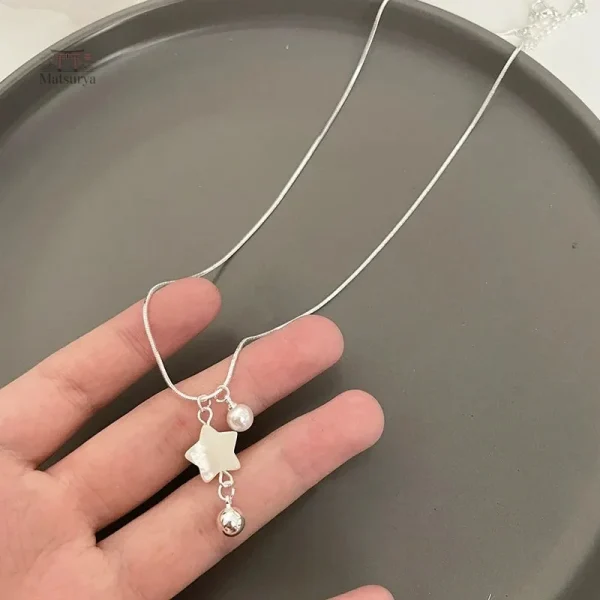 Accessoire japonais : collier avec étoile en breloque